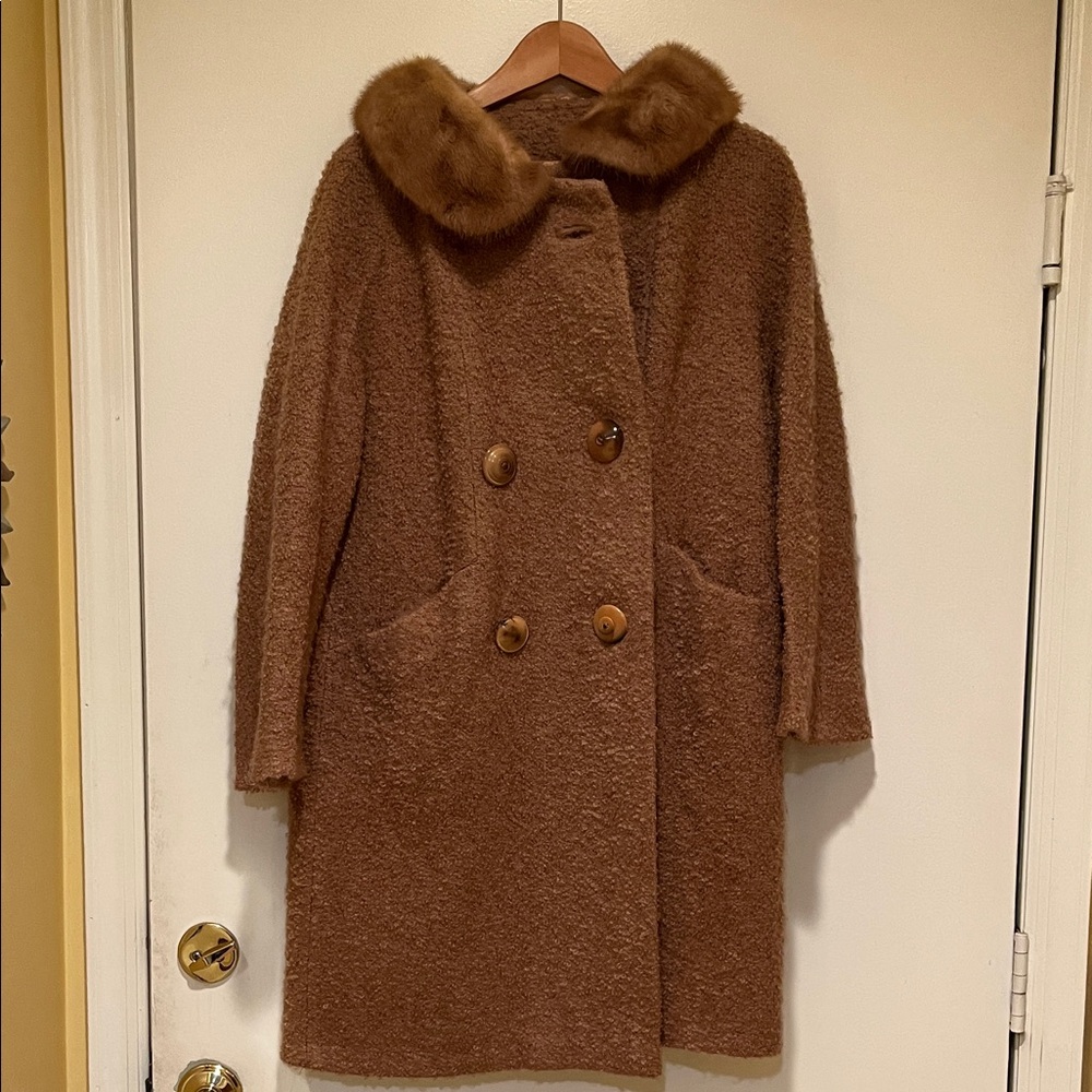 Elegant vintage camel Brown Double-Breasted Women's Coat with Mink collar.